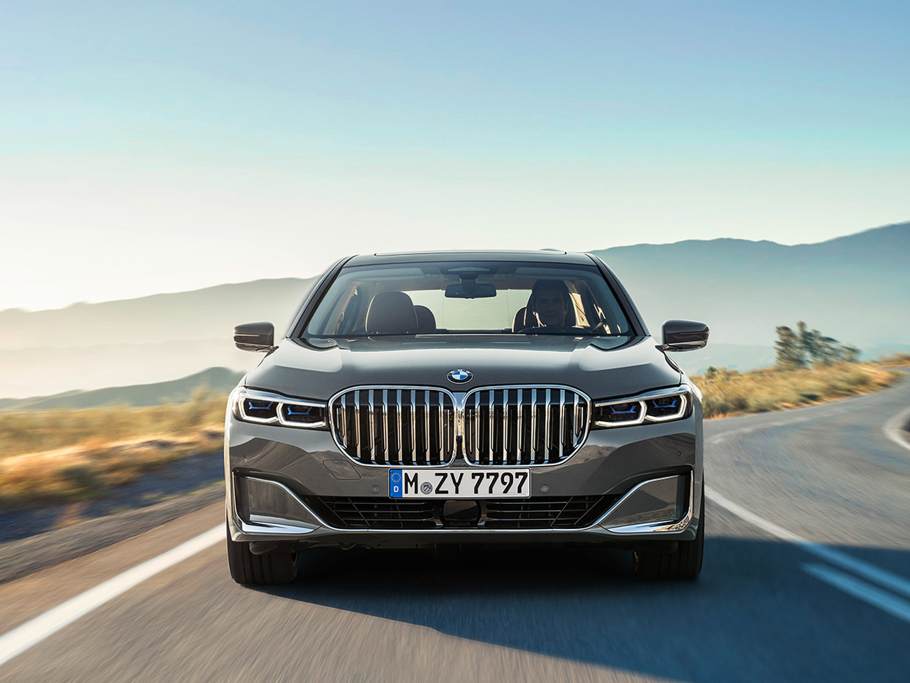 BMW 7 серия разгон до 100 км/ч: время разгона автомобиля БМВ 7 серия и  комплектаций