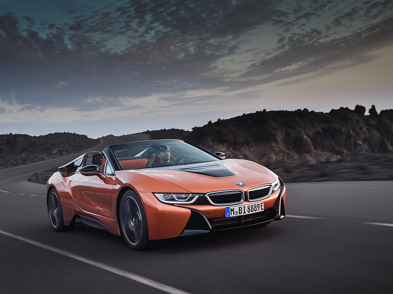 BMW i8 разгон до 100 км/ч: время разгона автомобиля БМВ i8 и комплектаций