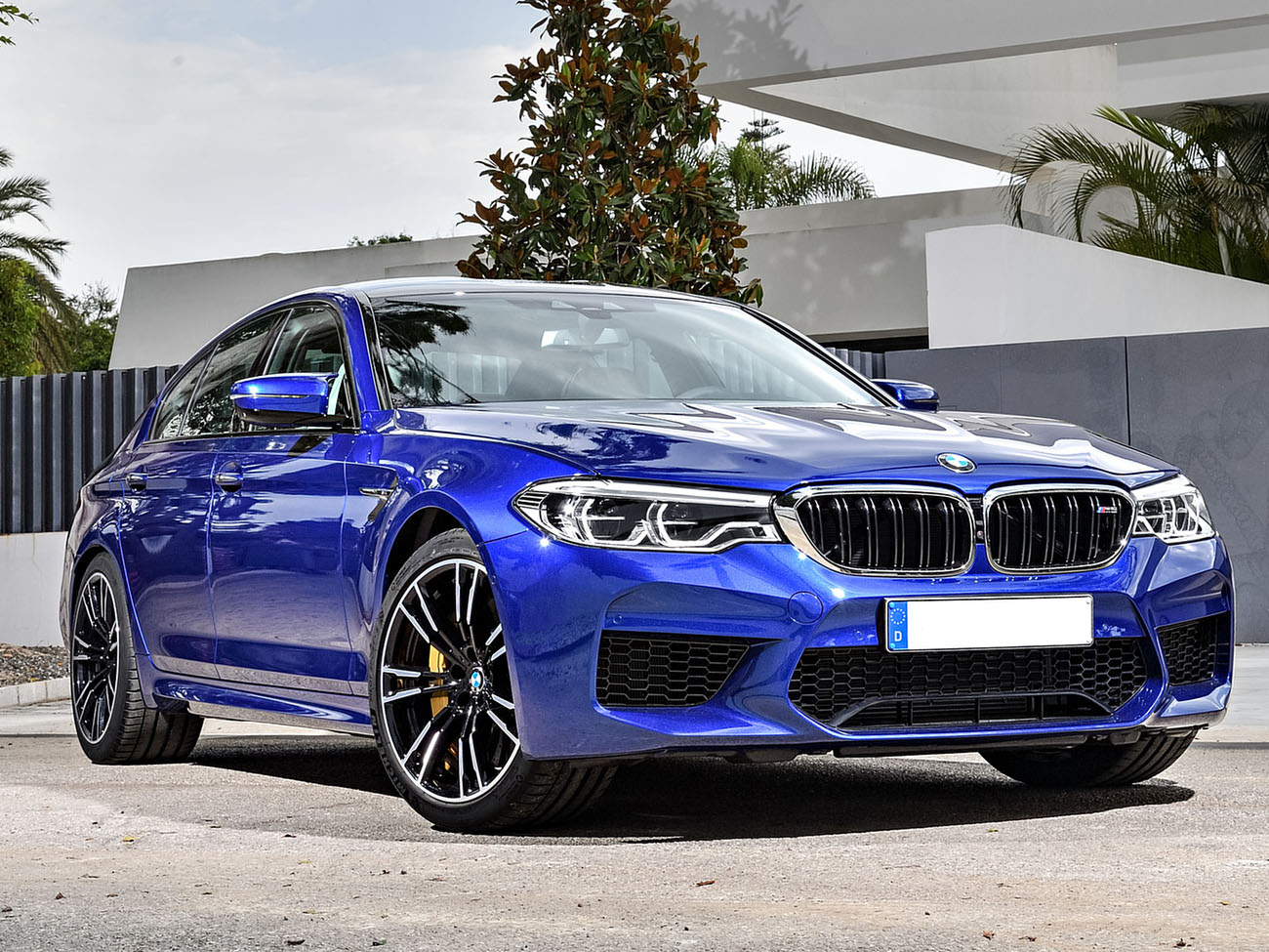 Фото bmw m5 f 90 Объем бака BMW M5: какой объем топливного бака БМВ M5, емкость бака автомобиля