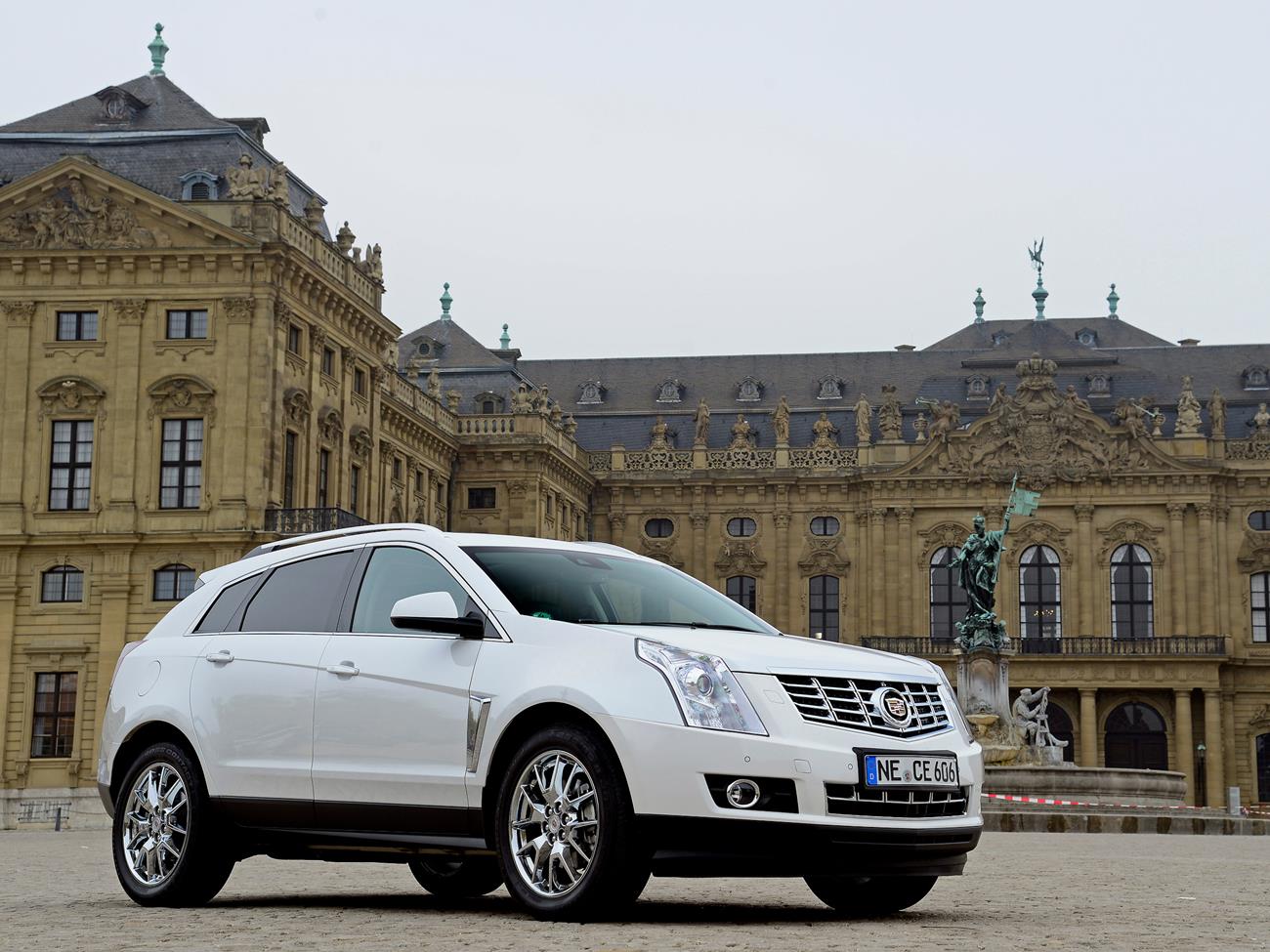 Клиренс автомобиля Cadillac SRX: дорожный просвет у авто Кадиллак SRX и  комплектаций