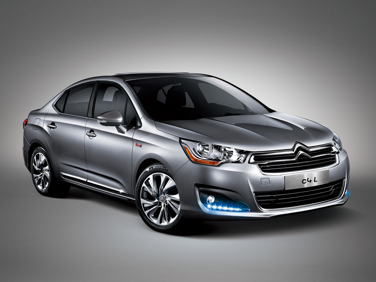 Citroen c4 объем бака