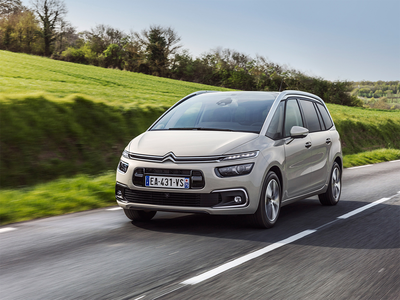 Технические характеристики Citroen Grand C4 SpaceTourer: комплектации и  модельного ряда Ситроен на сайте autospot.ru