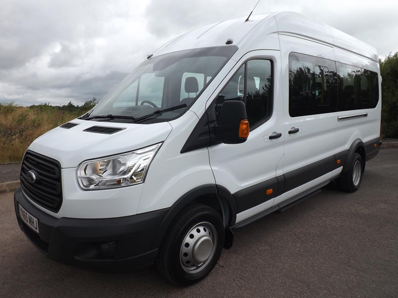   Ford Transit          autospotru