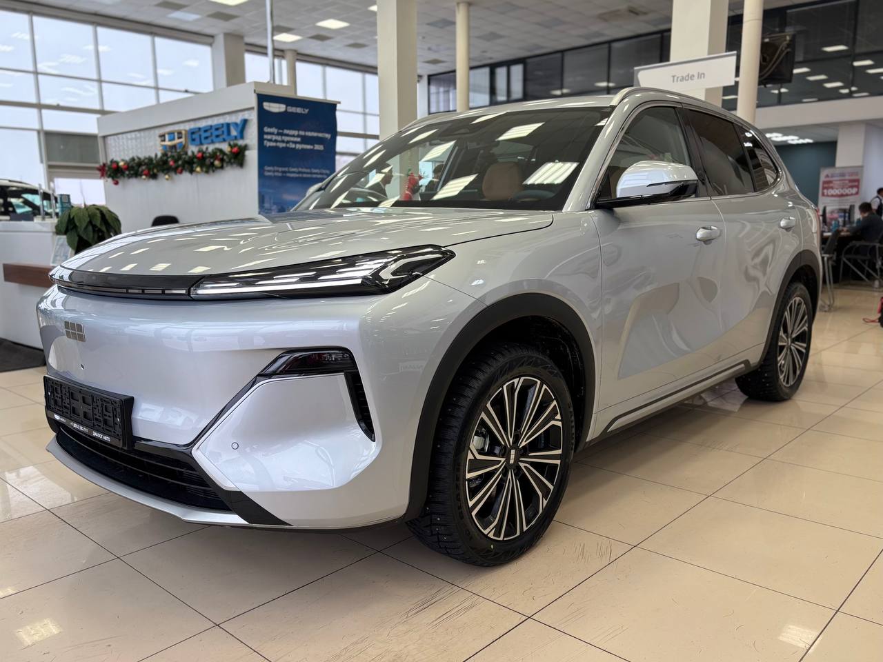 Geely EX5 EM-i I, Pearl Silver / Серебристый металлик, 3814990 рублей, вид 3