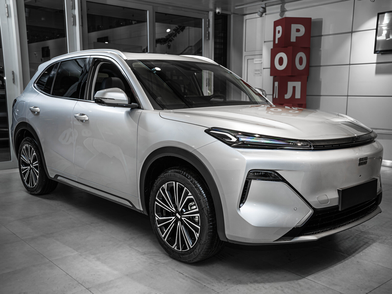 Geely EX5 EM-i I, Pearl Silver / Серебристый металлик, 2664990 рублей, вид 3