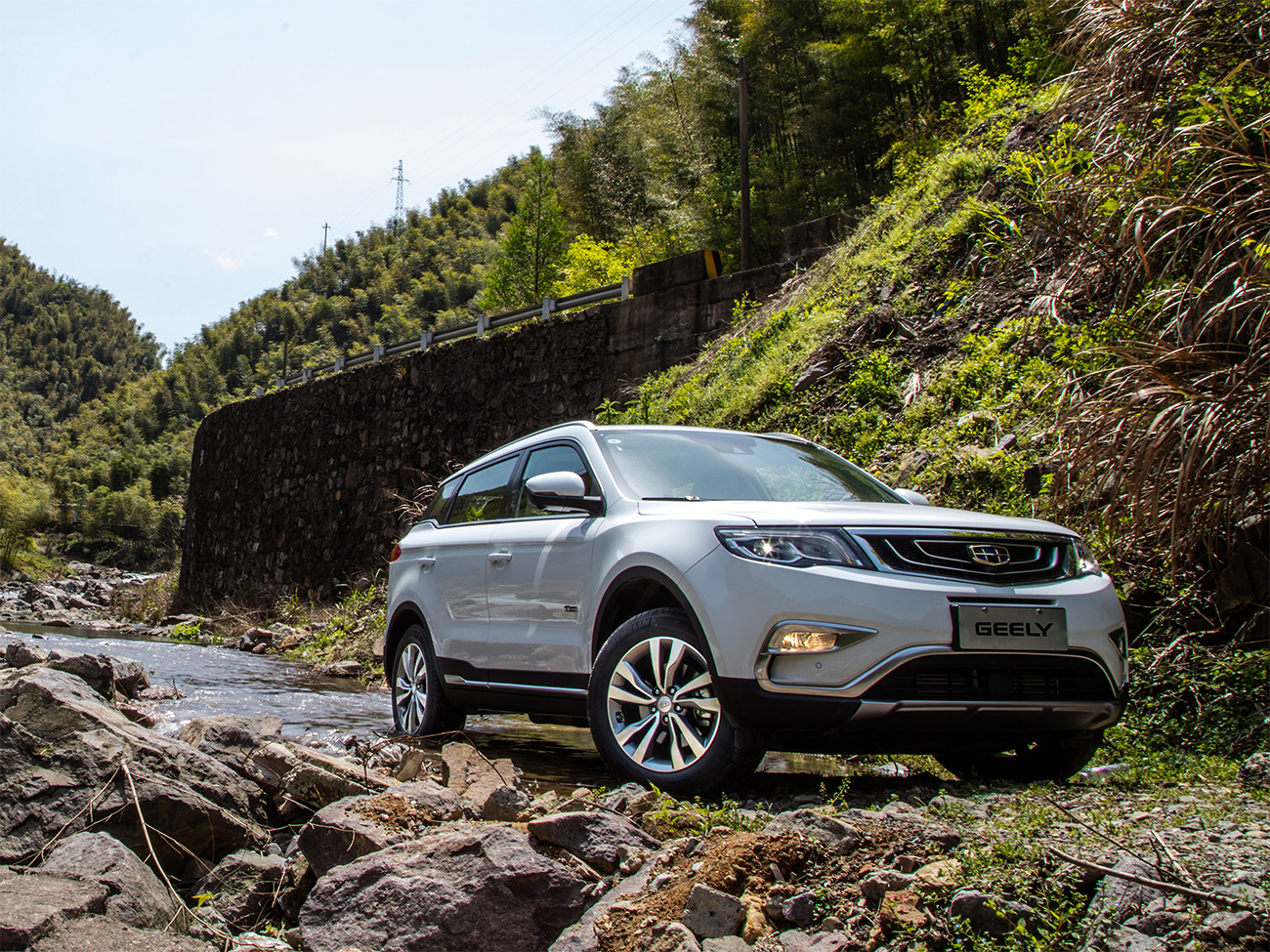 Liana market geely atlas