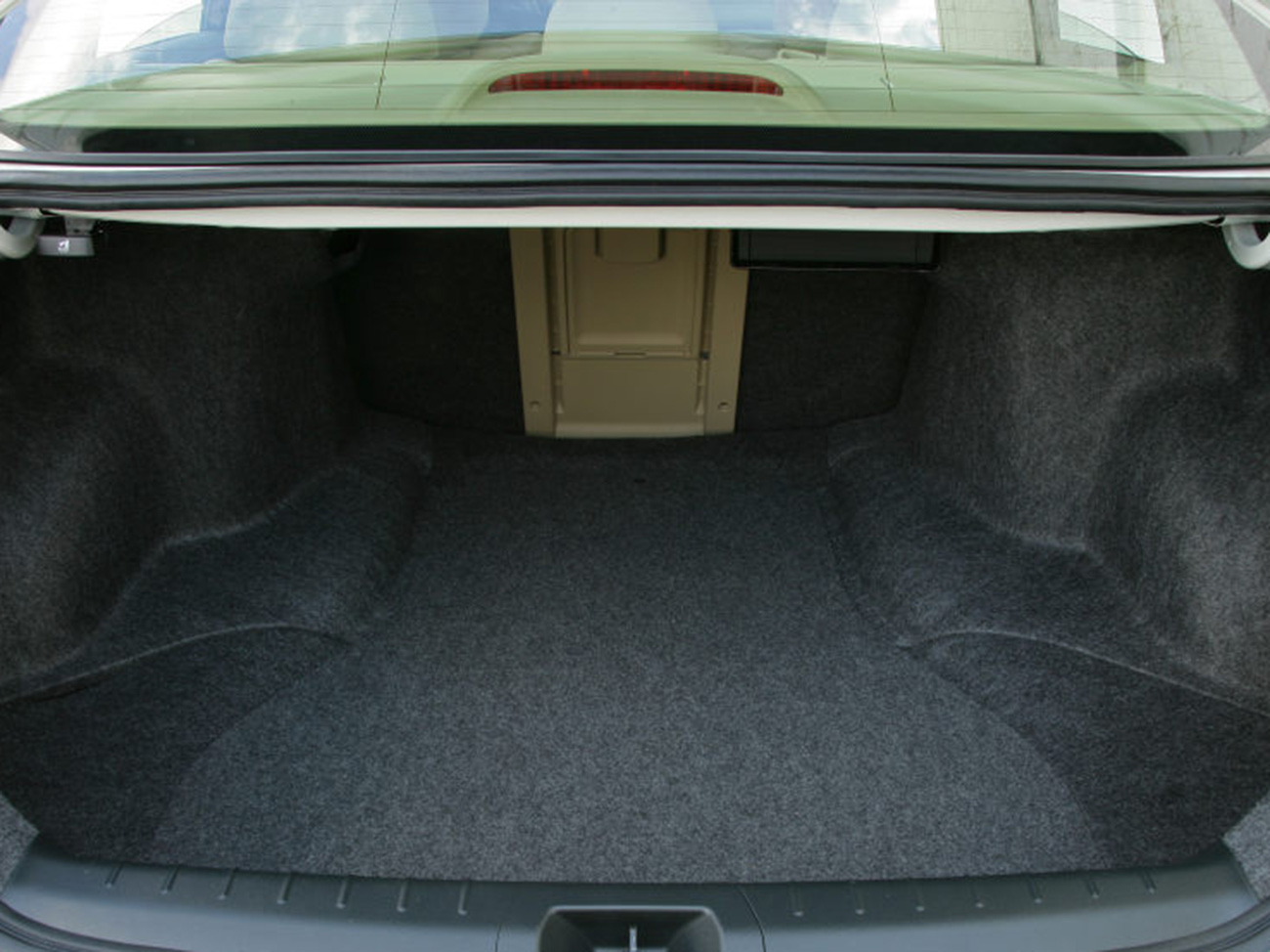 Honda Accord Hybrid багажник