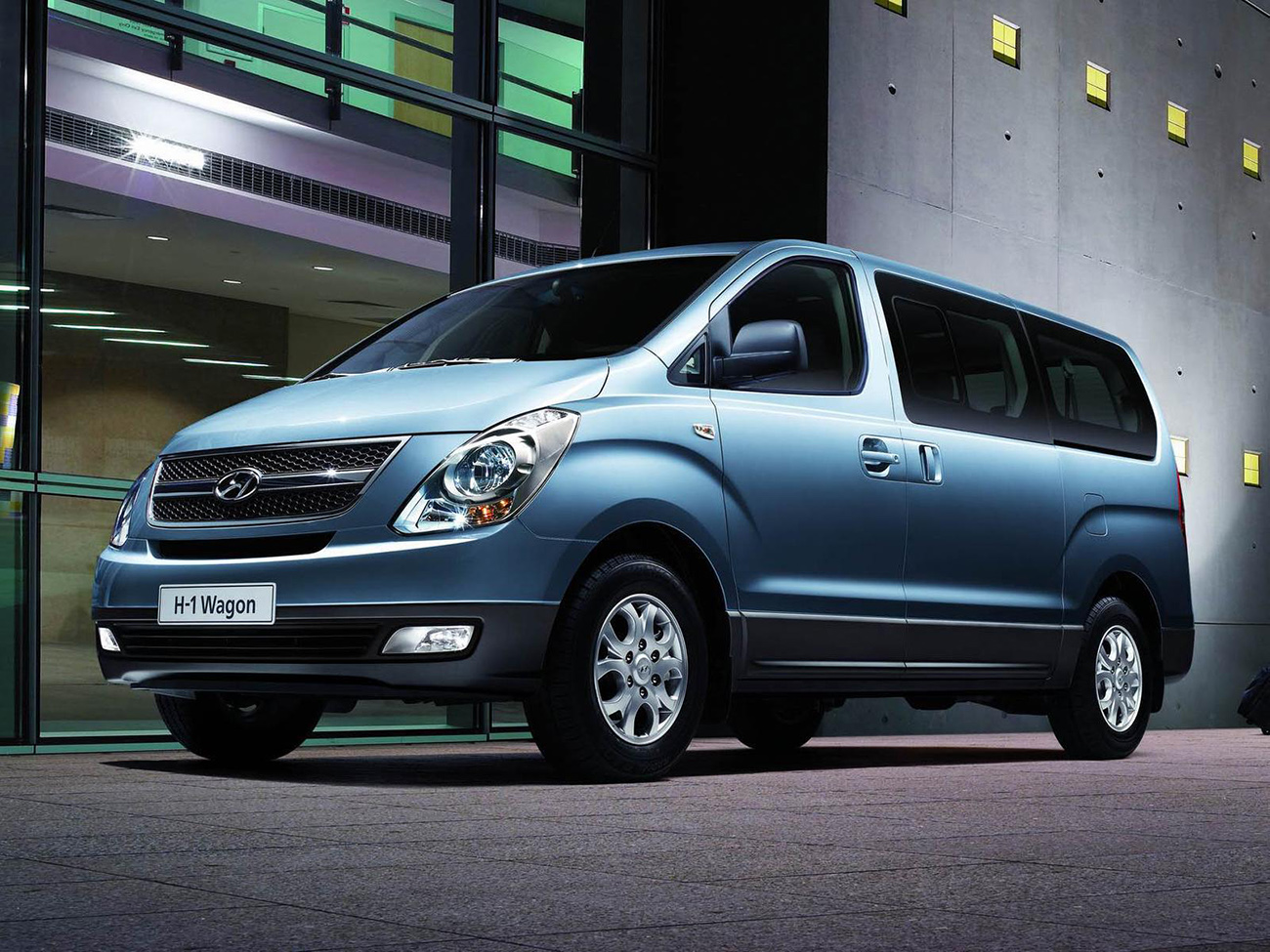 Hyundai Starex (H-1) I – габариты и размеры