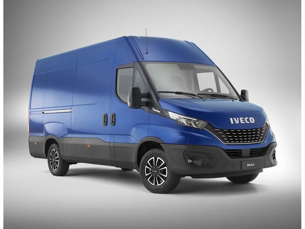 Микроавтобус Iveco Daily 35C15V H3 HPT