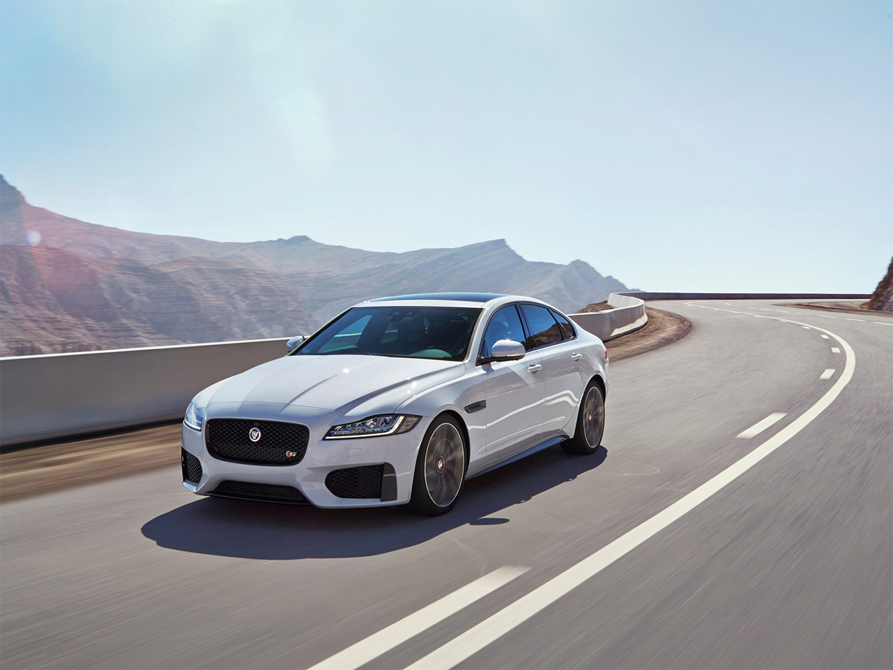 Jaguar XF 2015