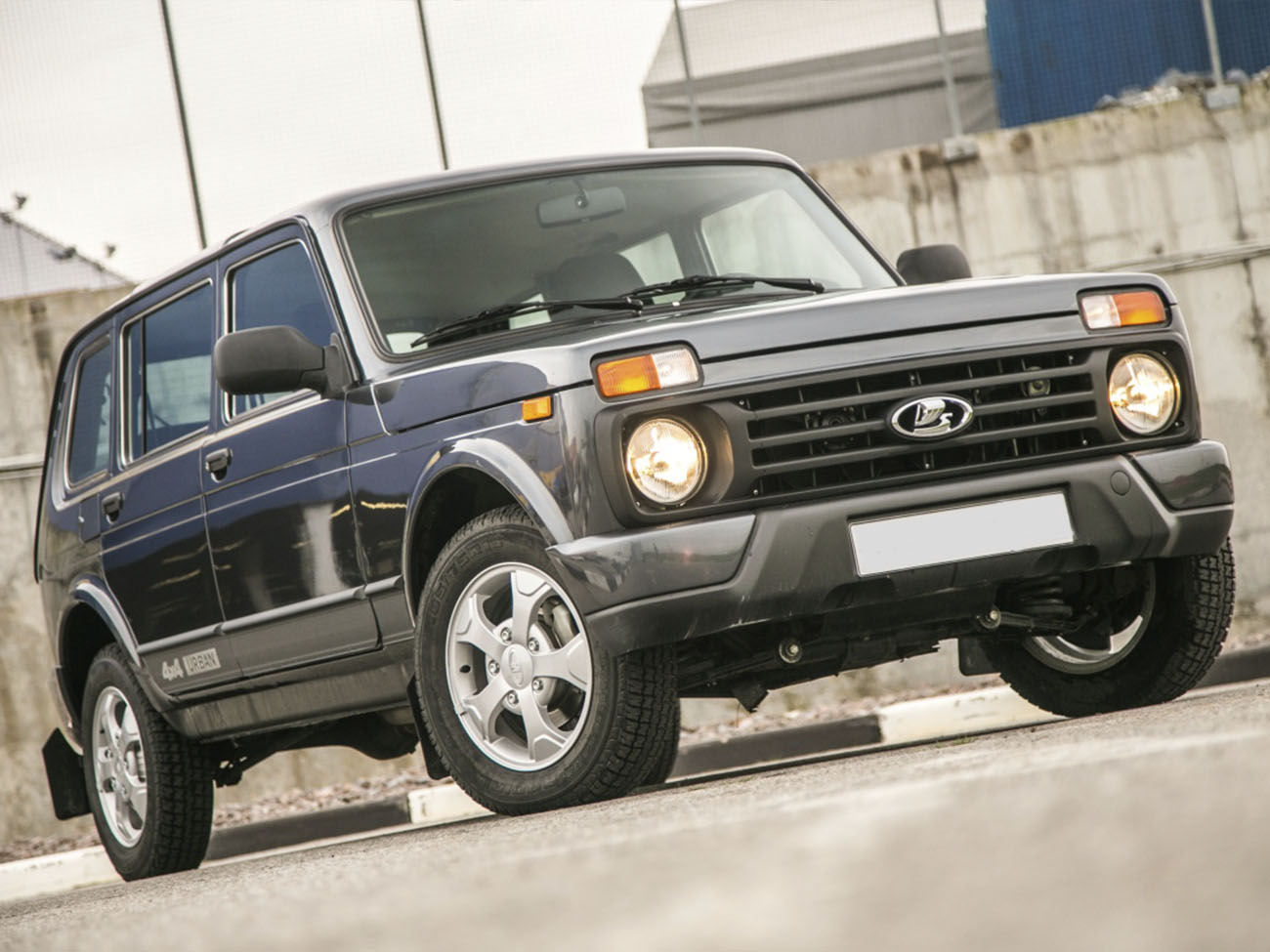 LADA URBAN 3 дв. Legend [BLACK] – купить в Нижнем Новгороде. Стоимость, характеристики | ГК АГАТ