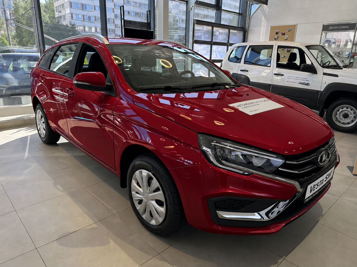 LADA Vesta SW I Рестайлинг (NG), Бордовый "Фламенко" металлик, 1500000 рублей, вид 3