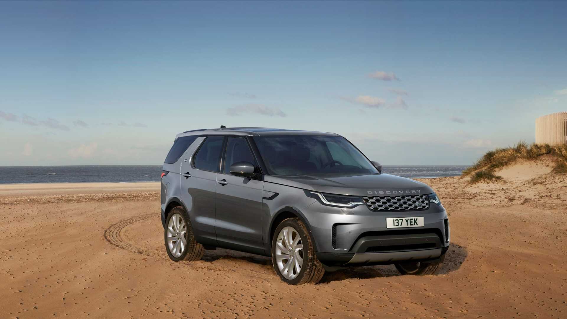 Технические характеристики Land Rover Discovery: комплектации и модельного  ряда Ленд Ровер на сайте autospot.ru