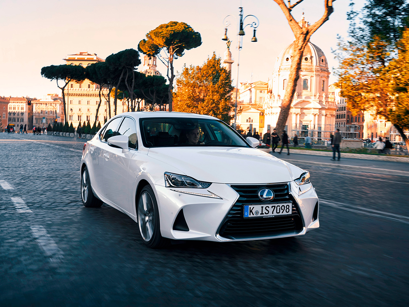 Клиренс автомобиля Lexus IS: дорожный просвет у авто Лексус IS и  комплектаций