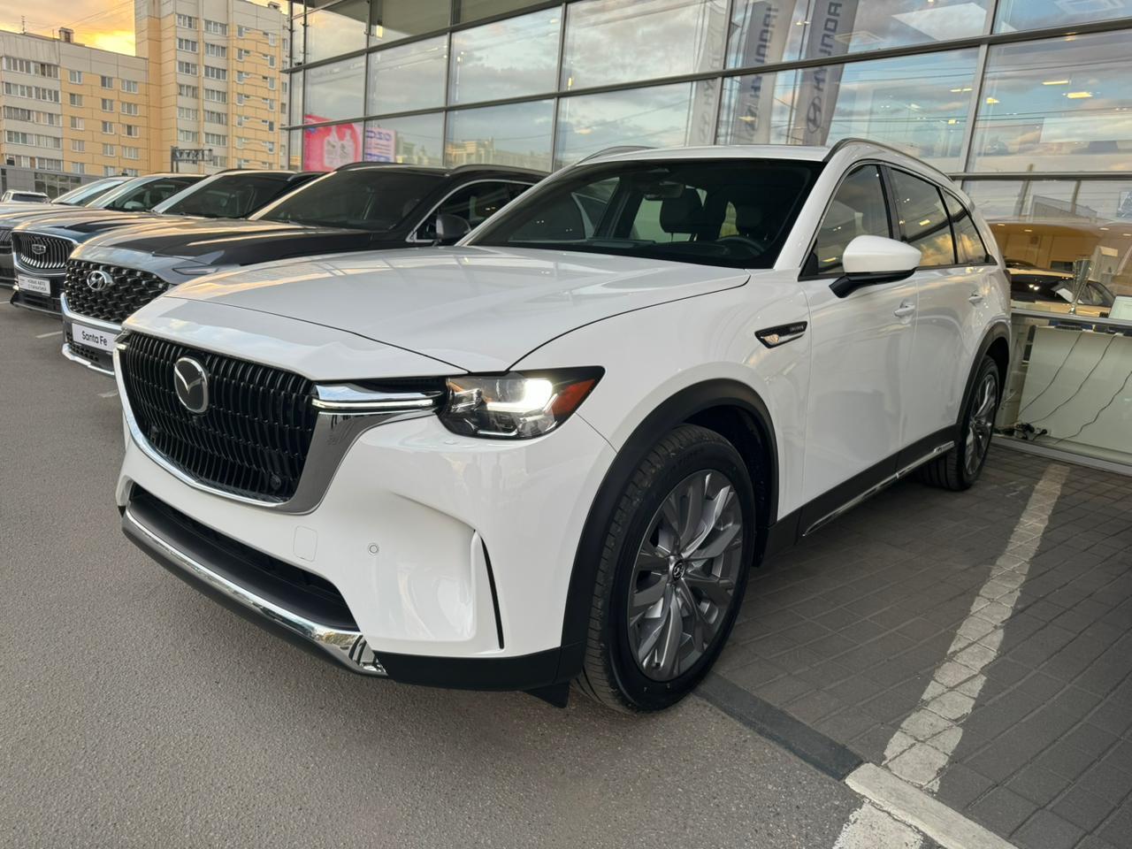 Mazda CX-90 I, Rhodium White, 8290000 рублей, вид 3