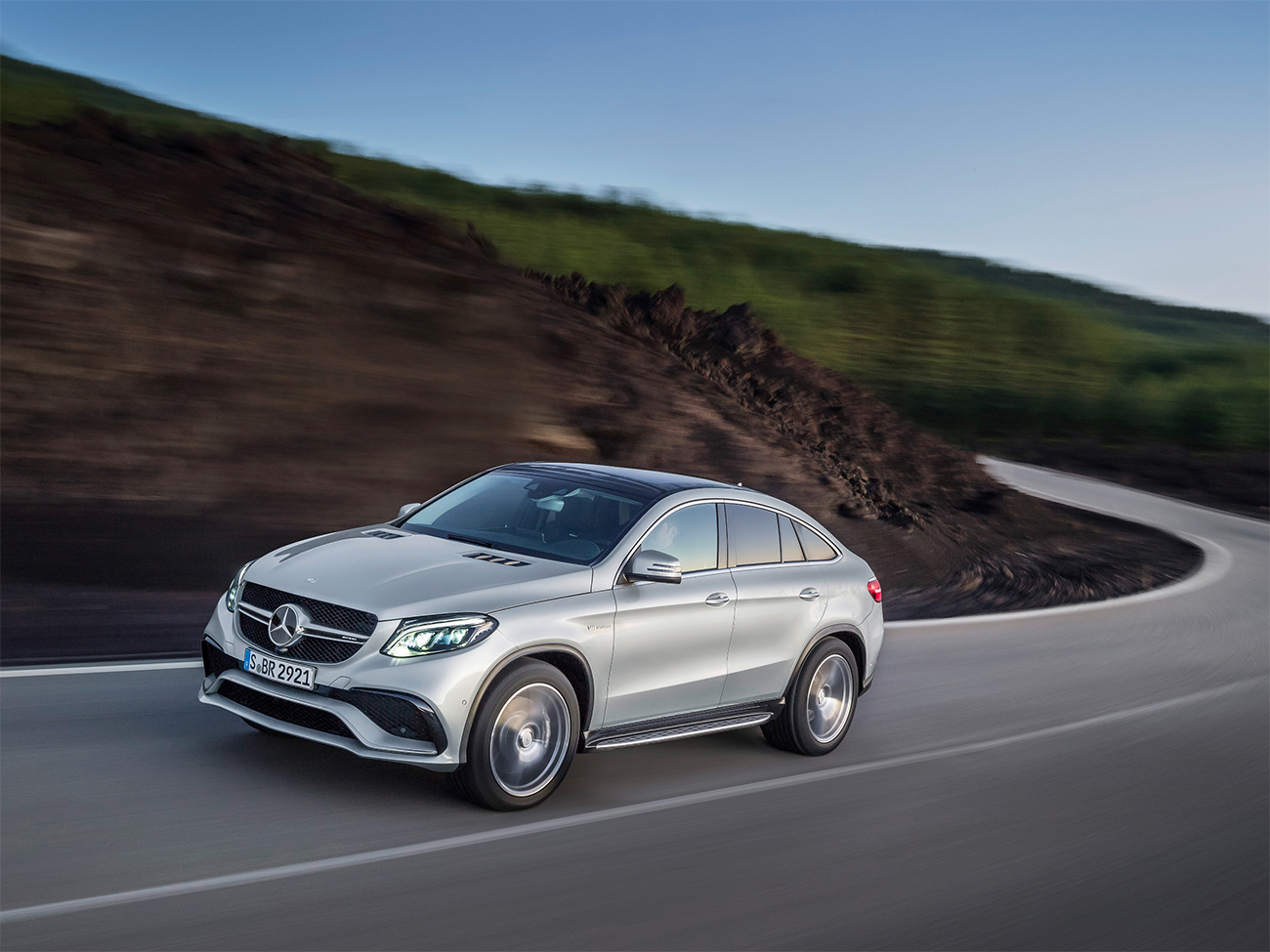 Технические характеристики Mercedes-Benz GLE 63 AMG купе: комплектации и  модельного ряда Mерседес-Бенц на сайте autospot.ru