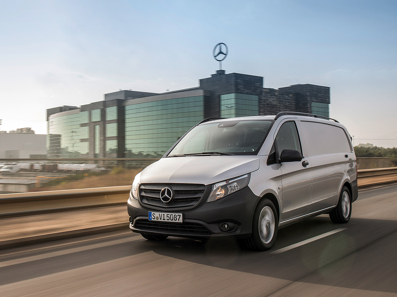 Технические характеристики Mercedes-Benz Vito Tourer: комплектации и  модельного ряда Mерседес-Бенц на сайте autospot.ru