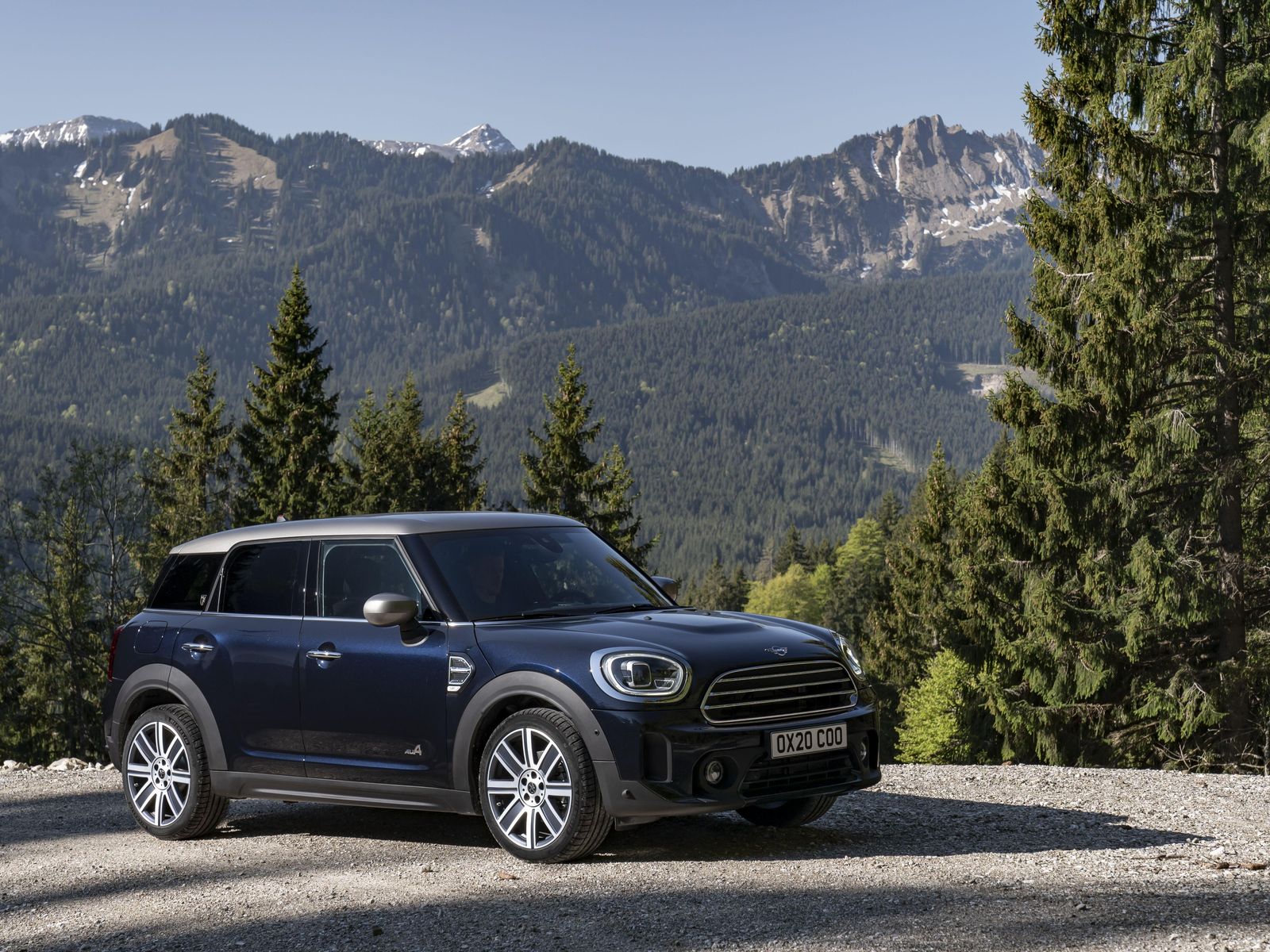 Технические характеристики MINI Countryman: комплектации и модельного ряда  МИНИ на сайте autospot.ru