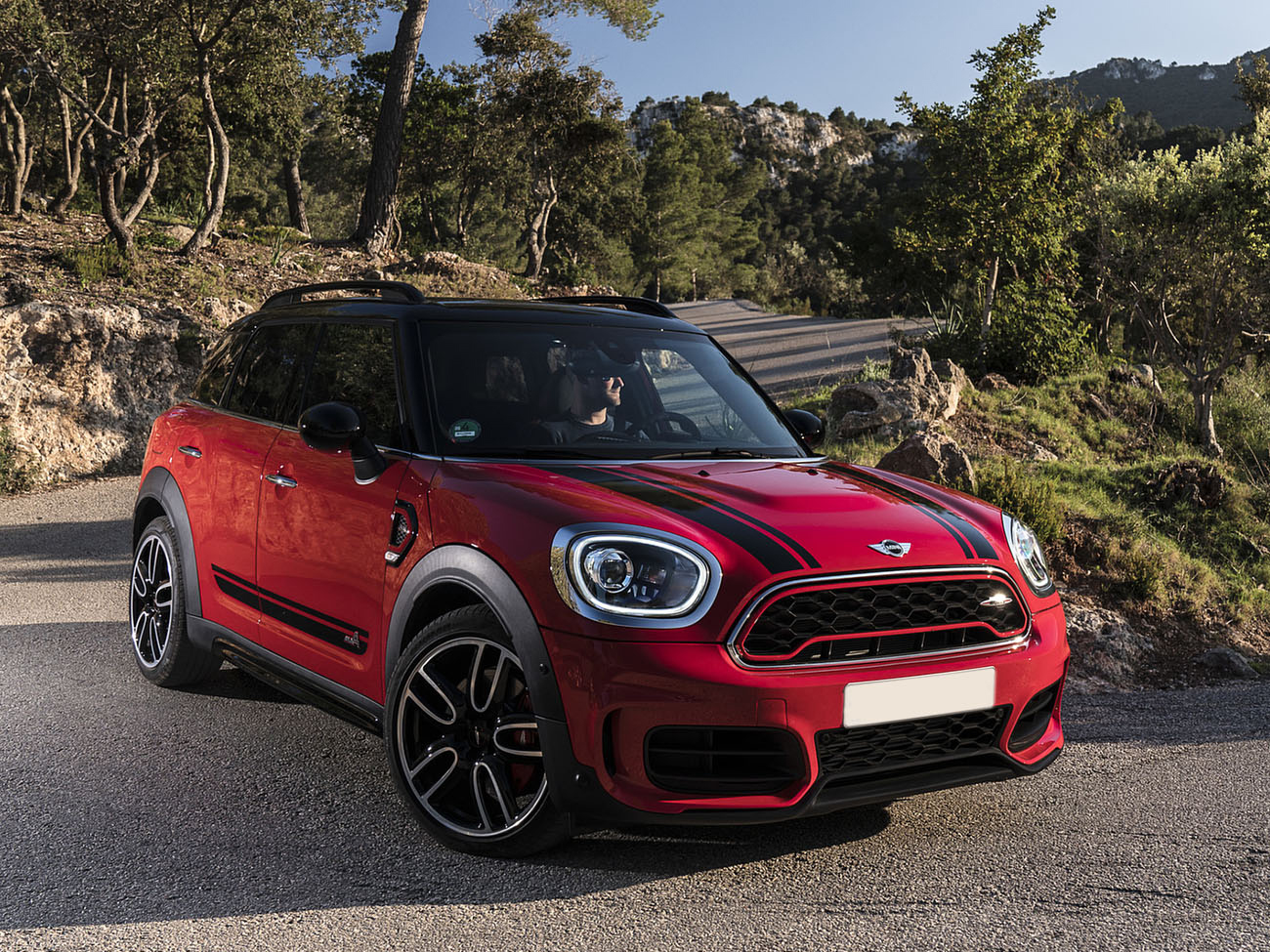 Технические характеристики MINI Countryman John Cooper Works: комплектации  и модельного ряда МИНИ на сайте autospot.ru