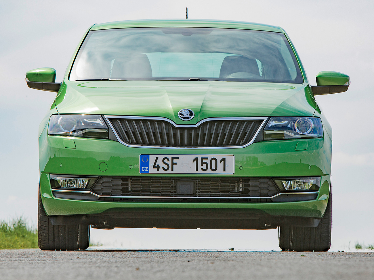 Технические характеристики Skoda Rapid: комплектации и модельного ряда Шкода  на сайте autospot.ru