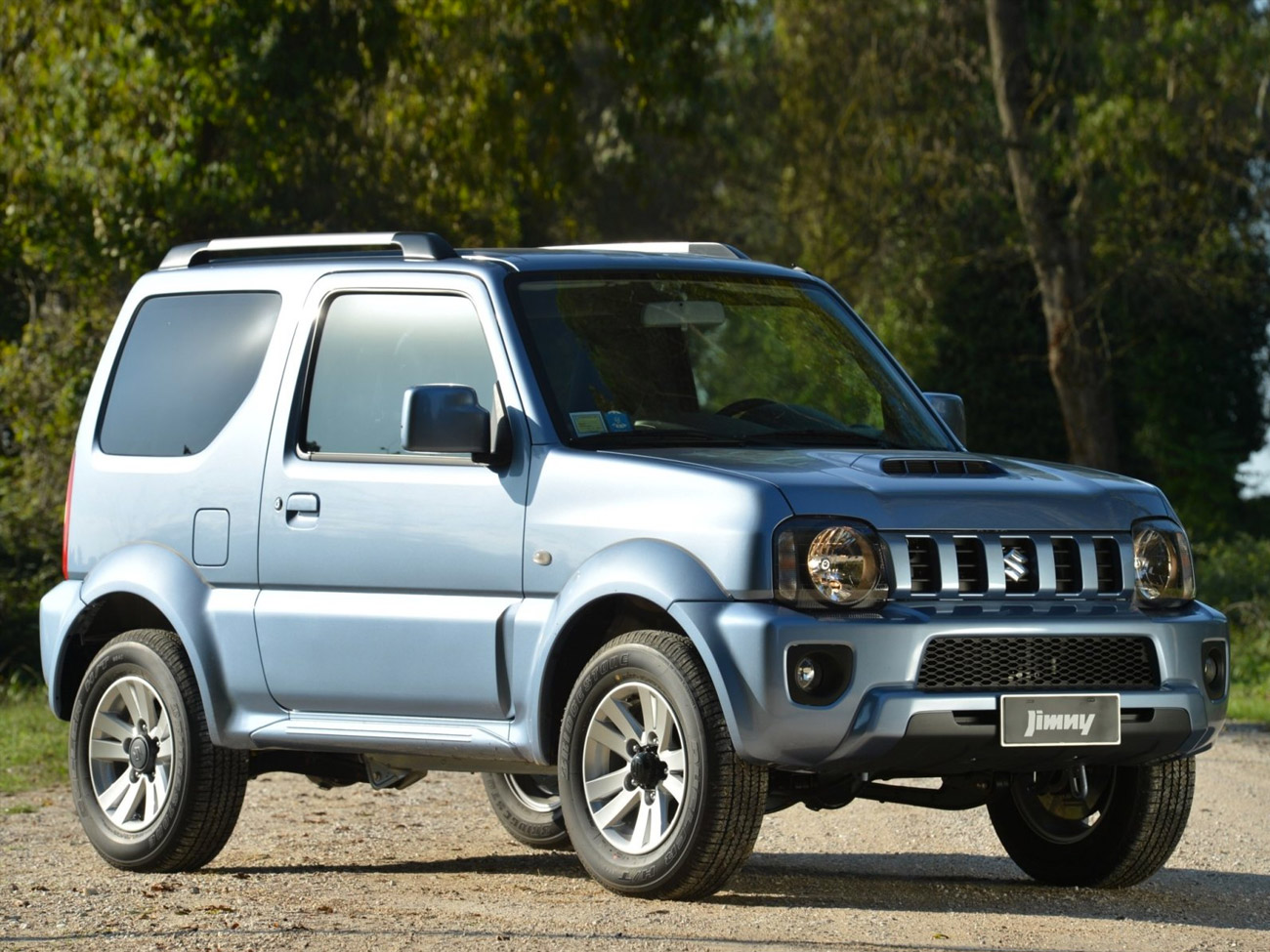 Suzuki jimny объем двигателя