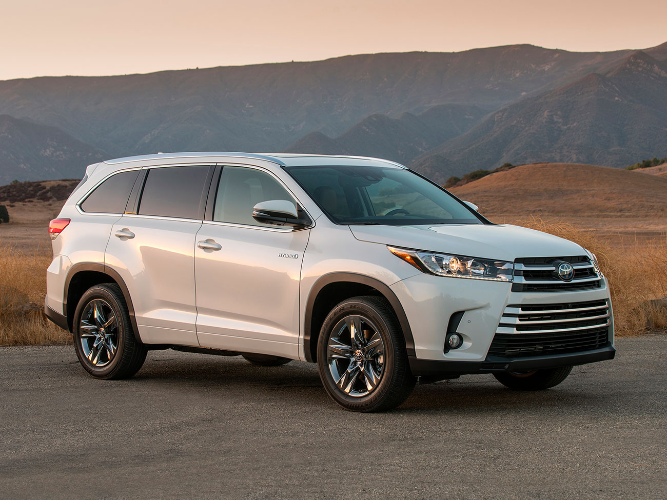 Технические характеристики Toyota Highlander: комплектации и модельного  ряда Тойота на сайте autospot.ru