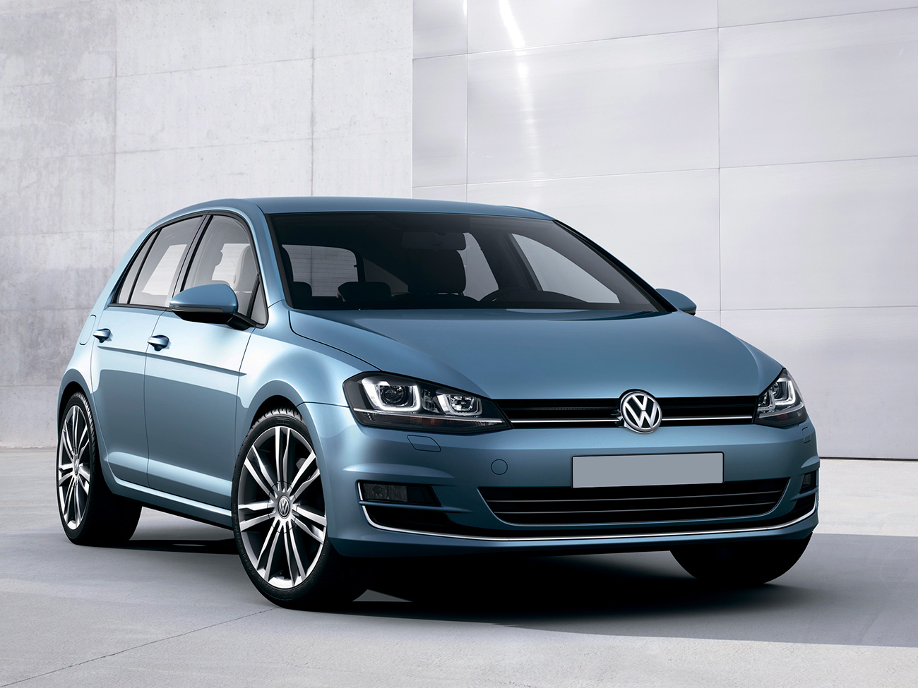 Фольксваген 1.6. VW Golf 7. Фольксваген гольф 7 поколения. Фольксваген гольф седан. Volkswagen d5.