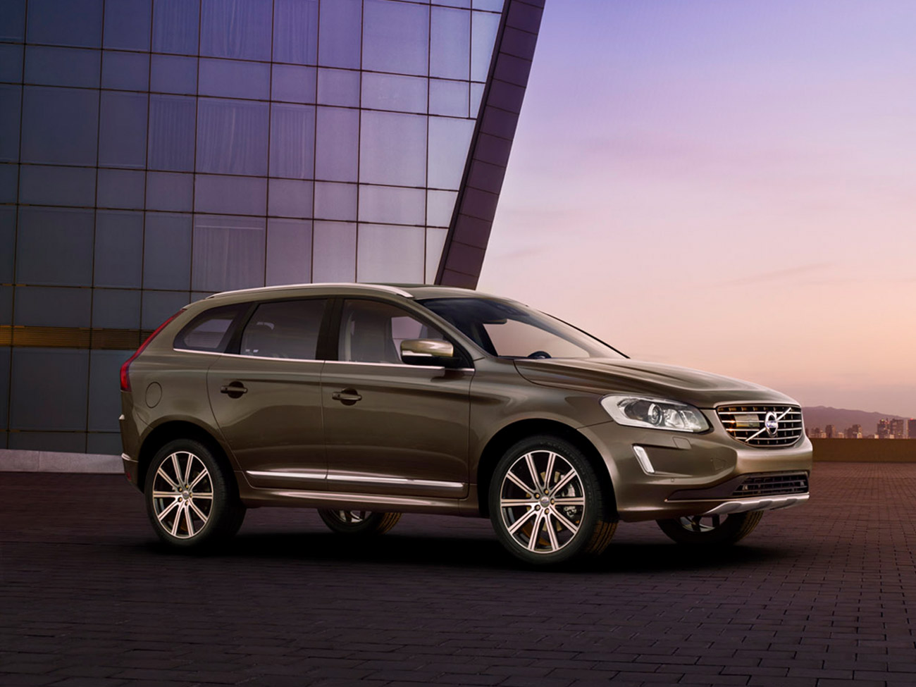 Клиренс автомобиля Volvo XC60: дорожный просвет у авто Вольво XC60 и ...